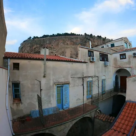 Gioeni 23 Apartament